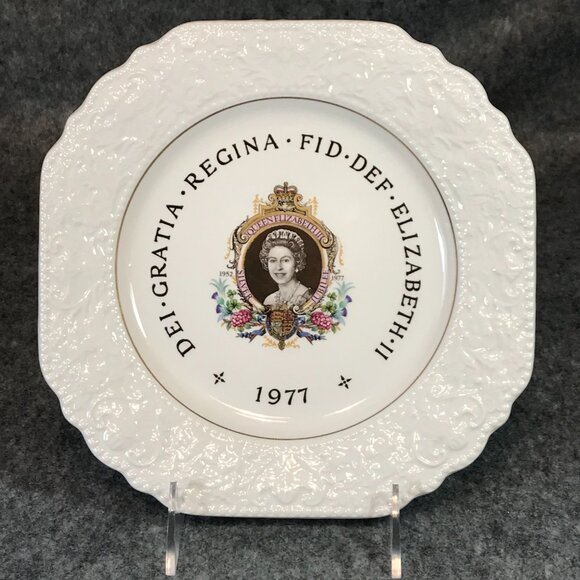 Vintage Dei Gratia Regina Fid Def Elizabeth II 1997 Lord Nelson Pottery Plate - Picture 2 of 9